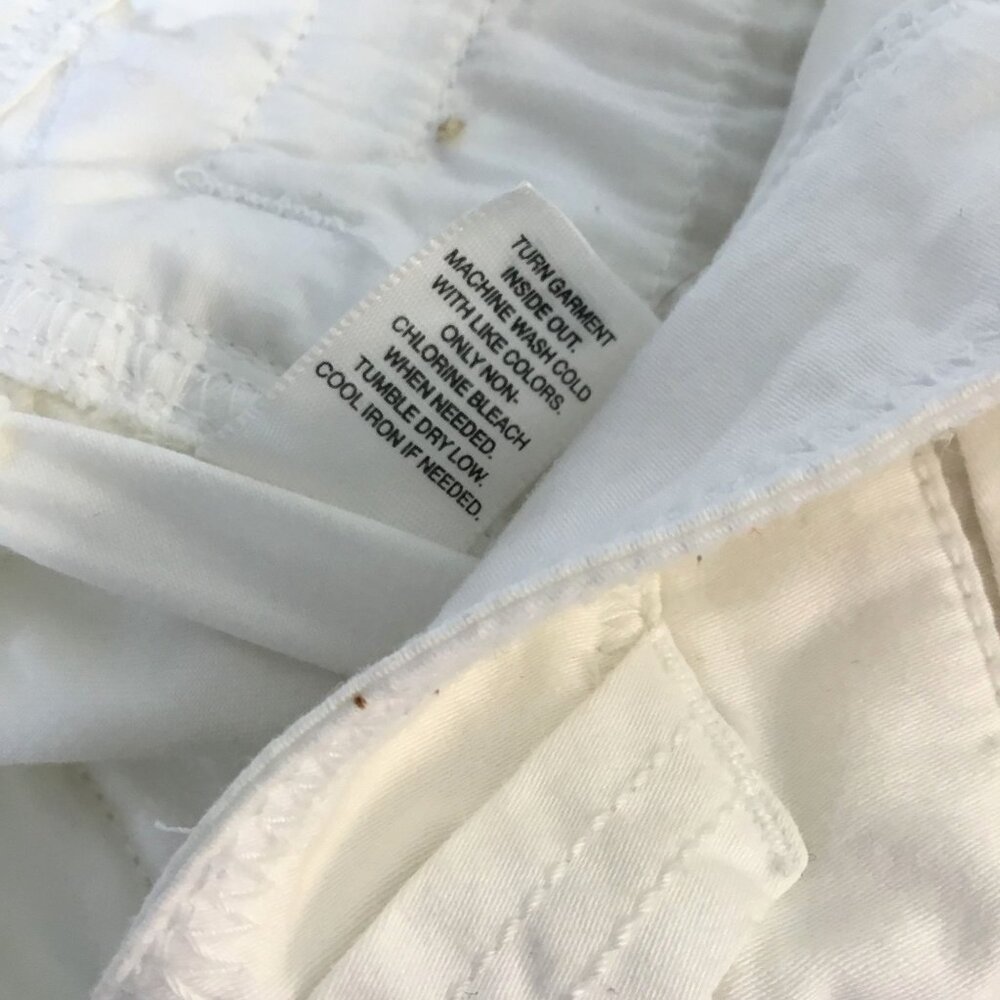 WHITE HOUSE BLACK MARKET Women's White Cargo Capri Pants Utility Cotton Size 4 - Picture 8 of 8